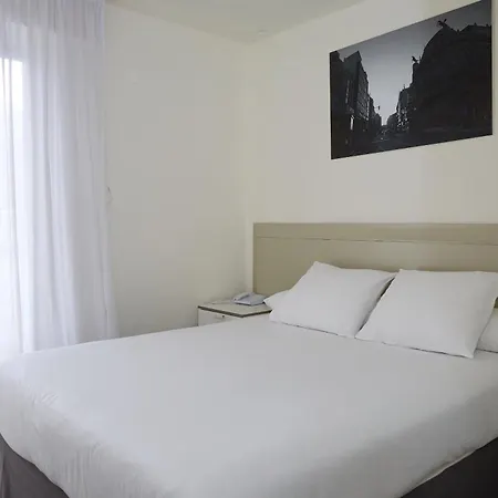 Hotel Vigo Plaza Exterior photo